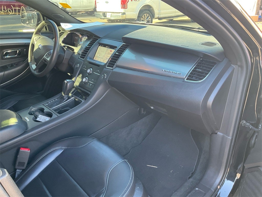 2018 Ford Taurus SEL