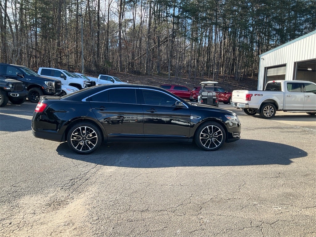 2018 Ford Taurus SEL