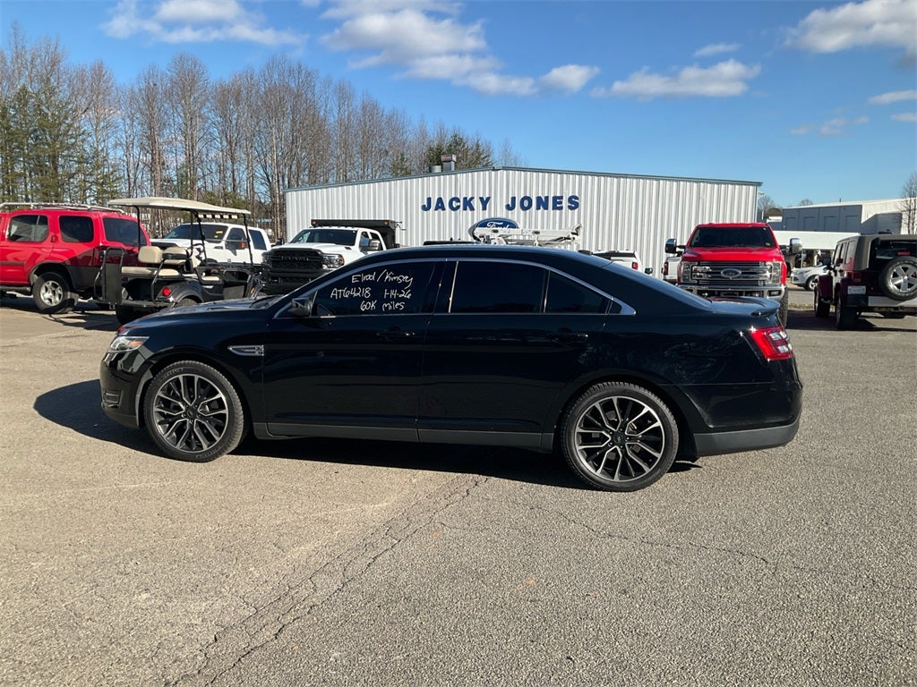 2018 Ford Taurus SEL
