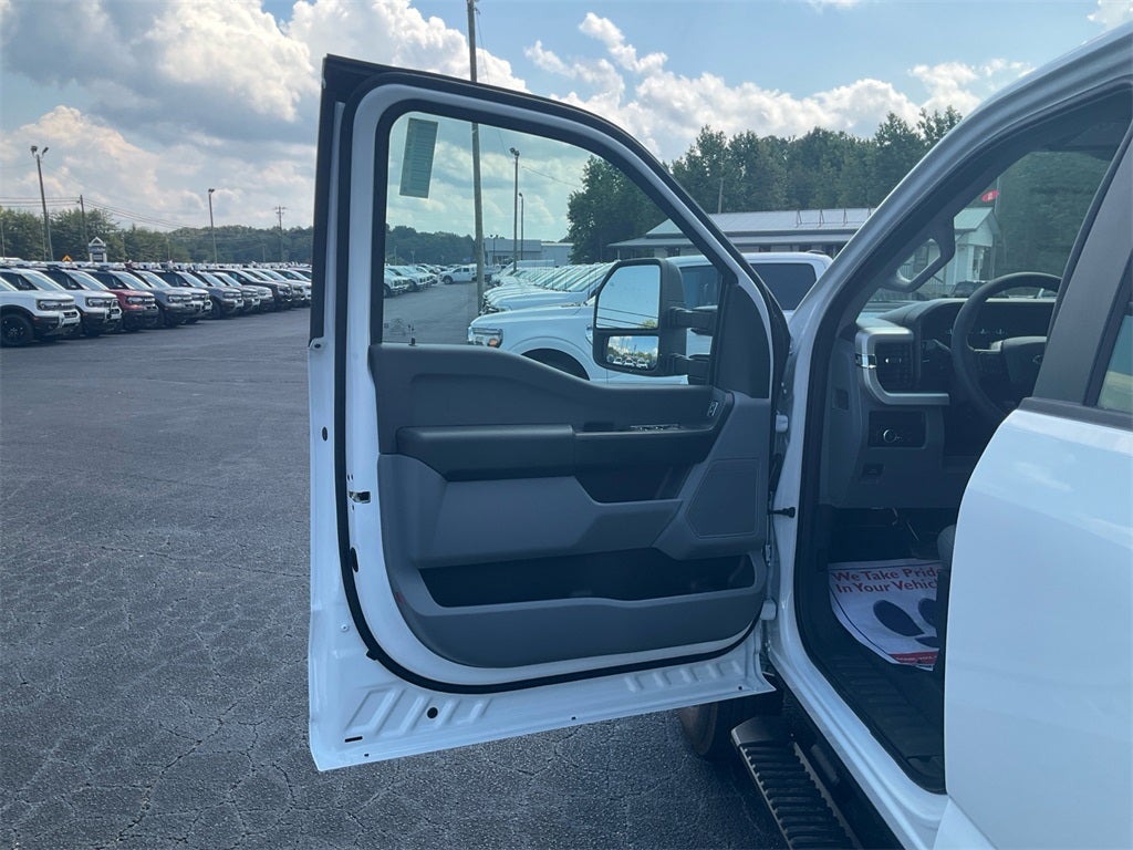 2026 Ford F-250SD XL Service Body