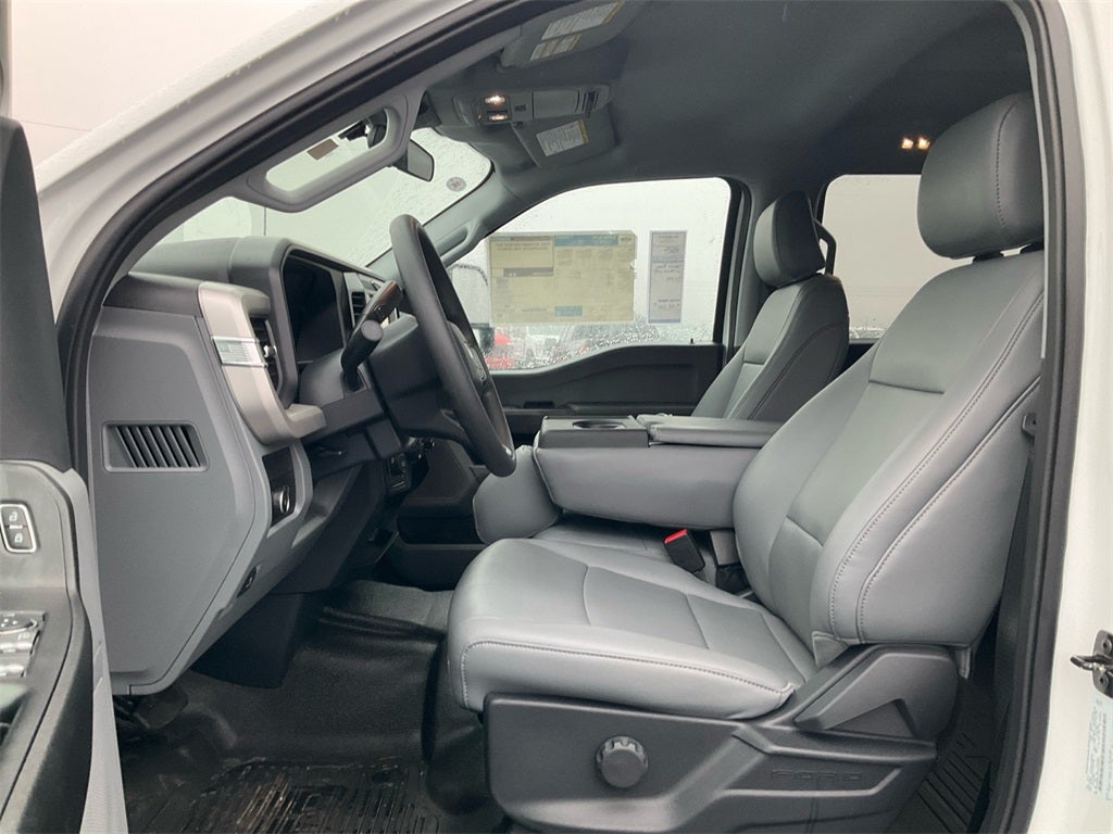 2025 Ford F-450SD XL DRW- Service Body w/Master Locks