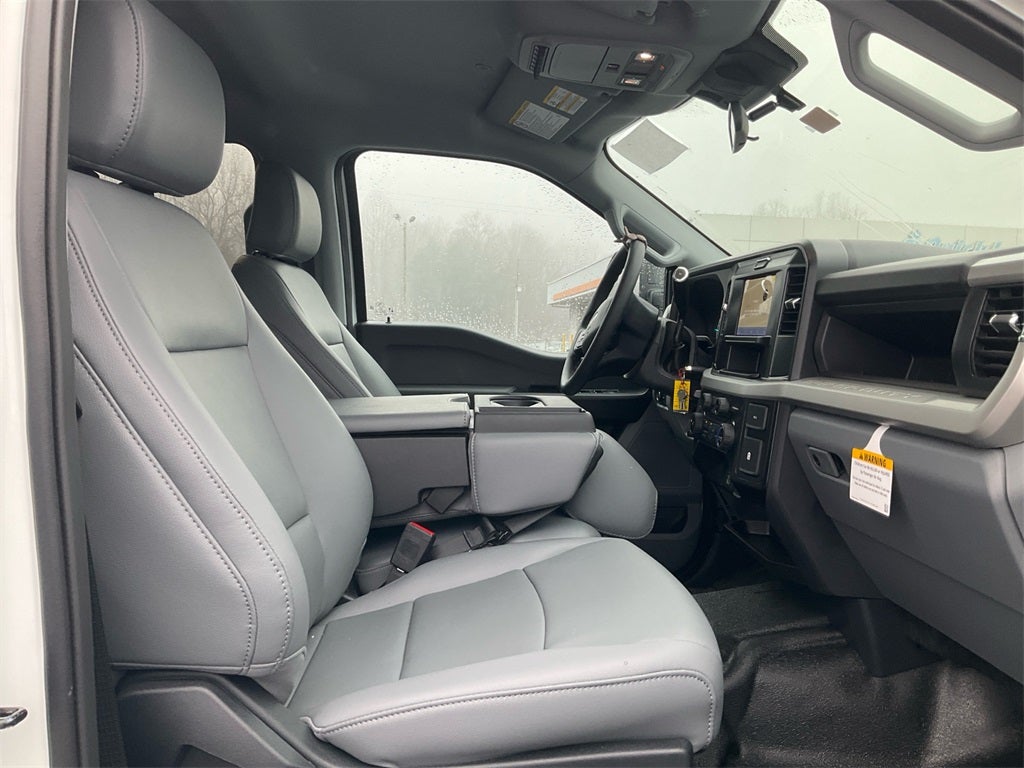 2025 Ford F-450SD XL Flatbed DRW