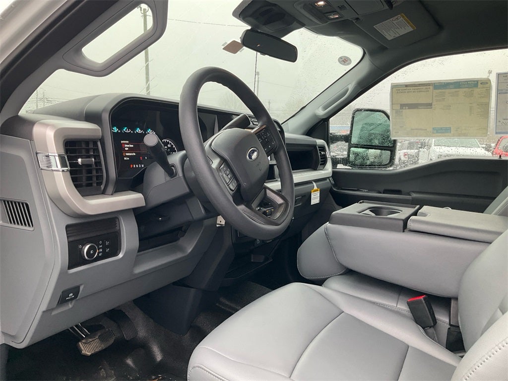 2025 Ford F-450SD XL Flatbed DRW