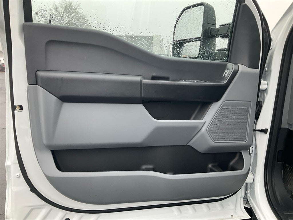 2025 Ford F-450SD XL Flatbed DRW