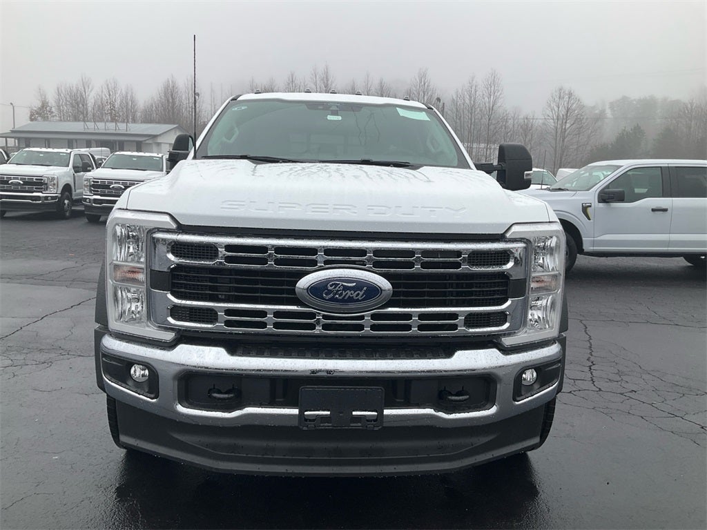 2025 Ford F-450SD XL Flatbed DRW