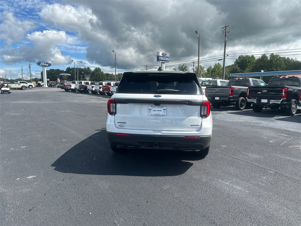 2025 Ford Utility Police Interceptor Base