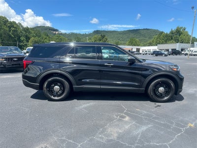 2025 Ford Utility Police Interceptor Base