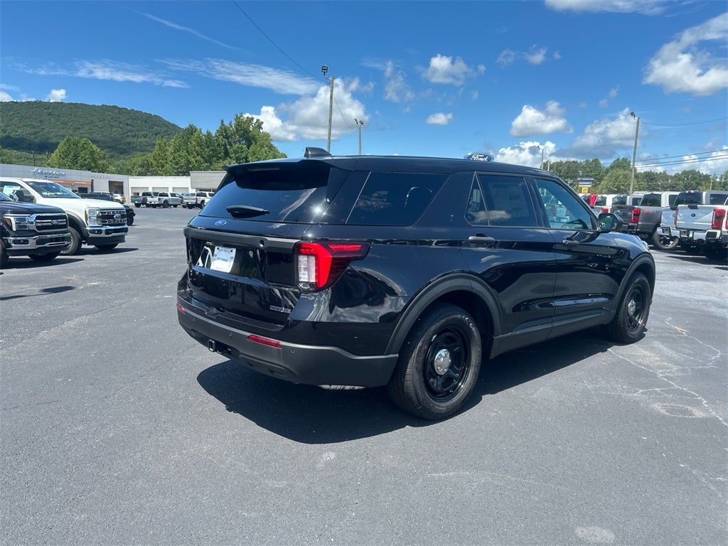 2025 Ford Utility Police Interceptor Base