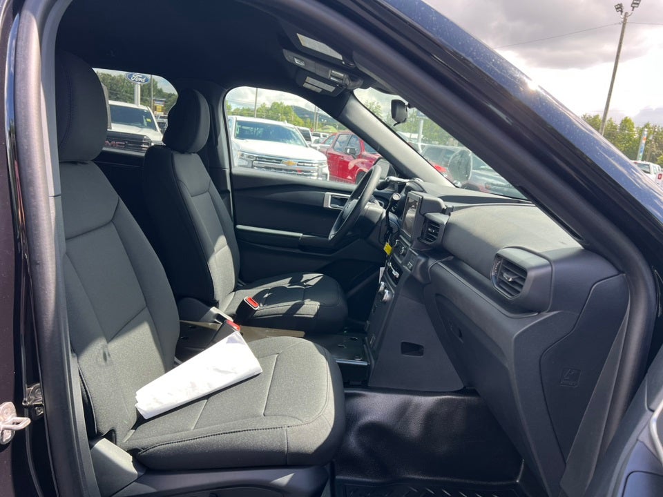 2025 Ford Utility Police Interceptor Base