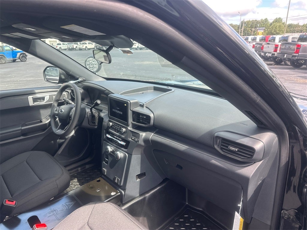 2025 Ford Utility Police Interceptor Base