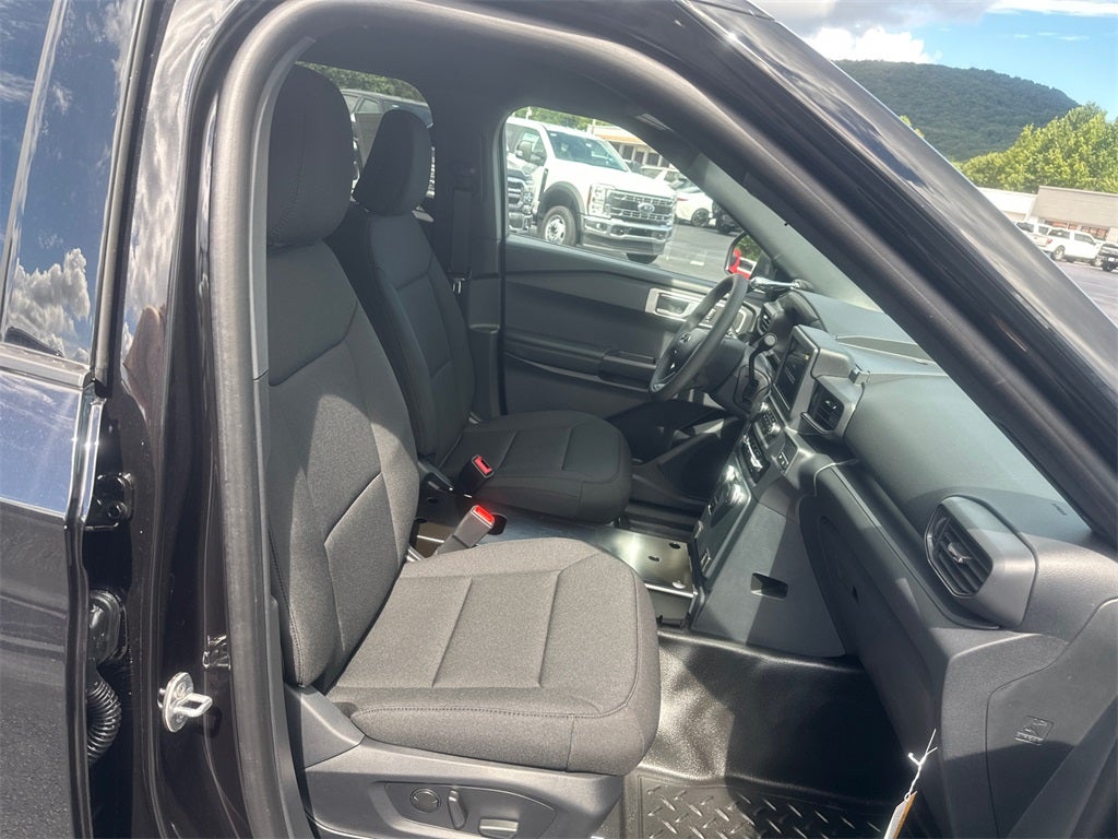 2025 Ford Utility Police Interceptor Base