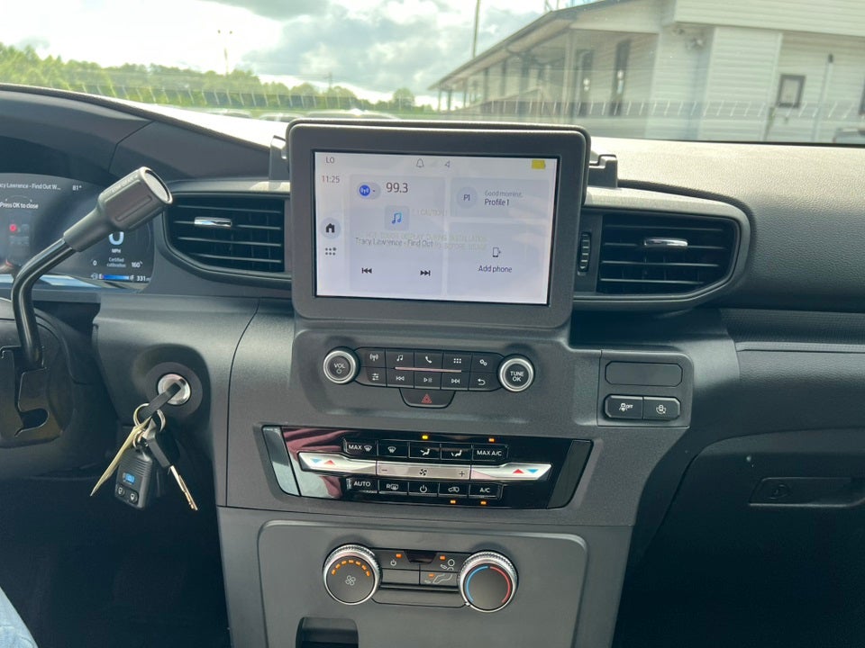 2025 Ford Utility Police Interceptor Base