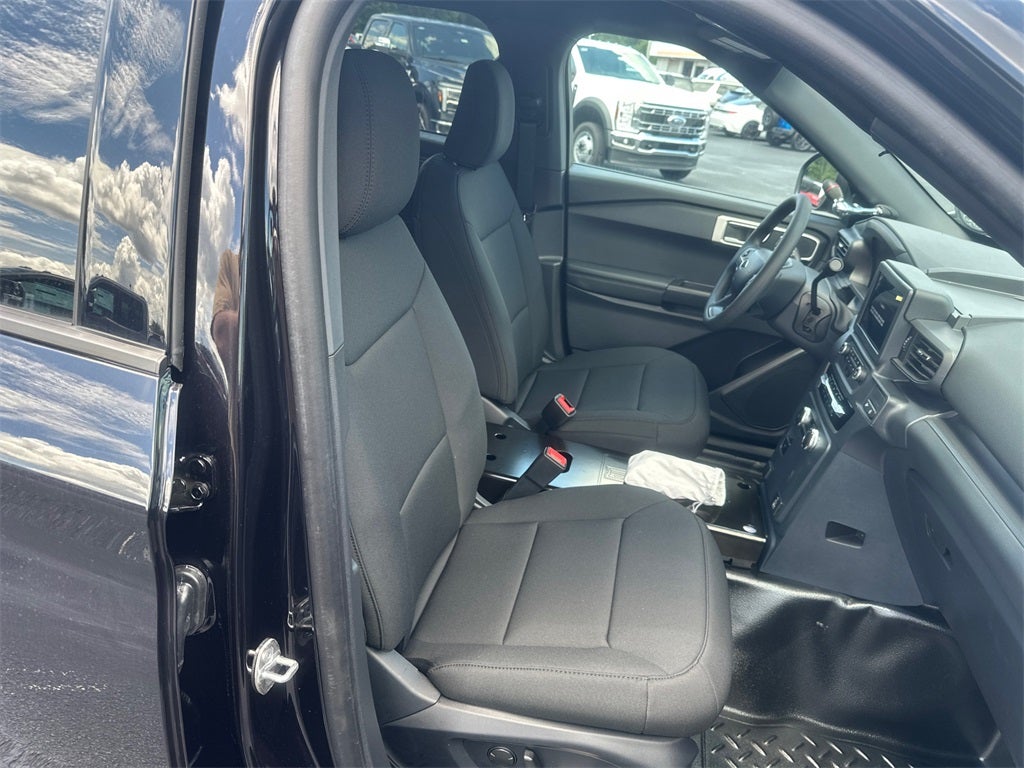 2025 Ford Utility Police Interceptor Base