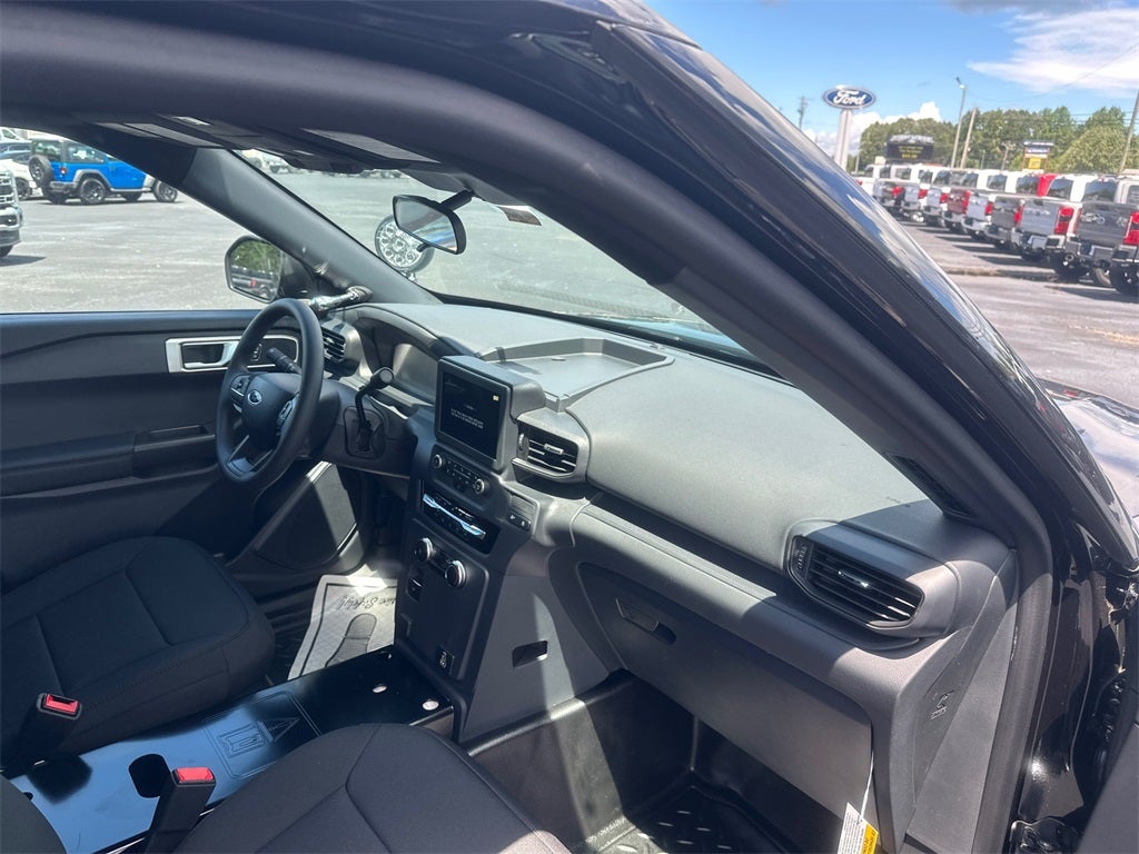 2025 Ford Utility Police Interceptor Base