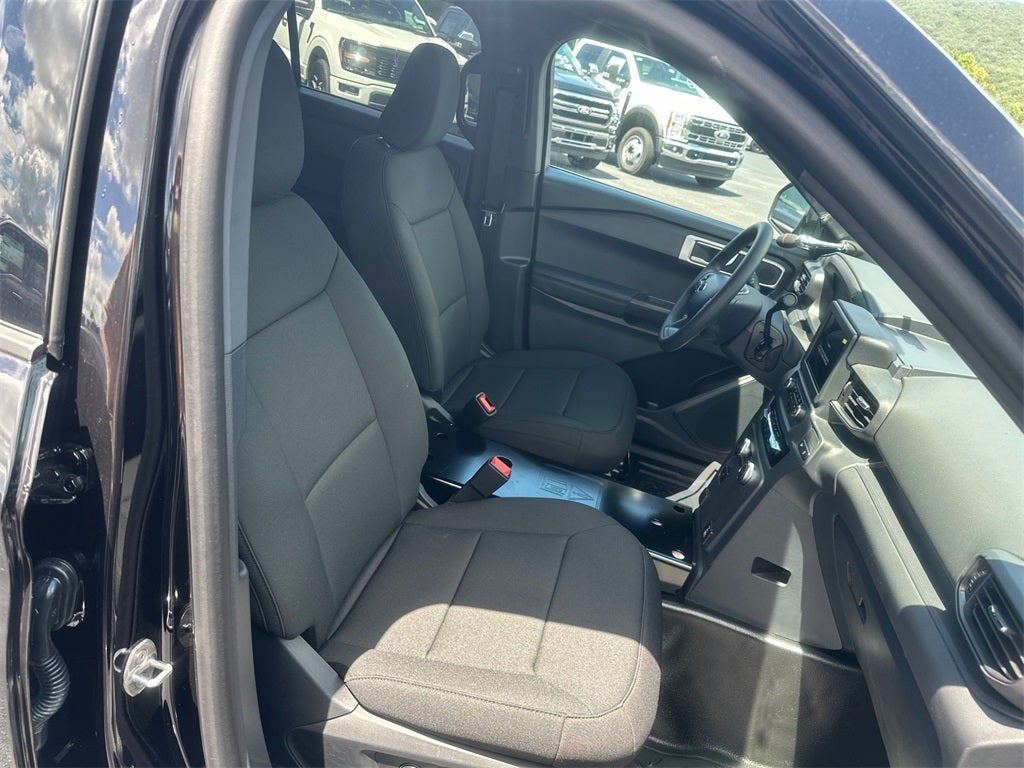 2025 Ford Utility Police Interceptor Base