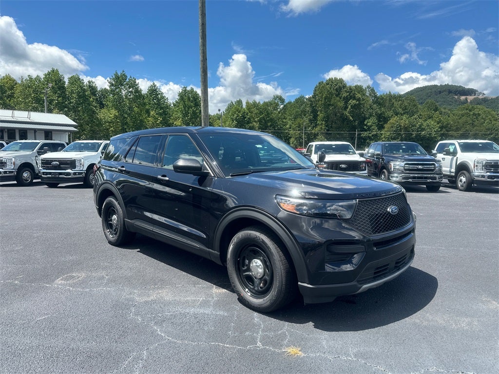 2025 Ford Utility Police Interceptor Base