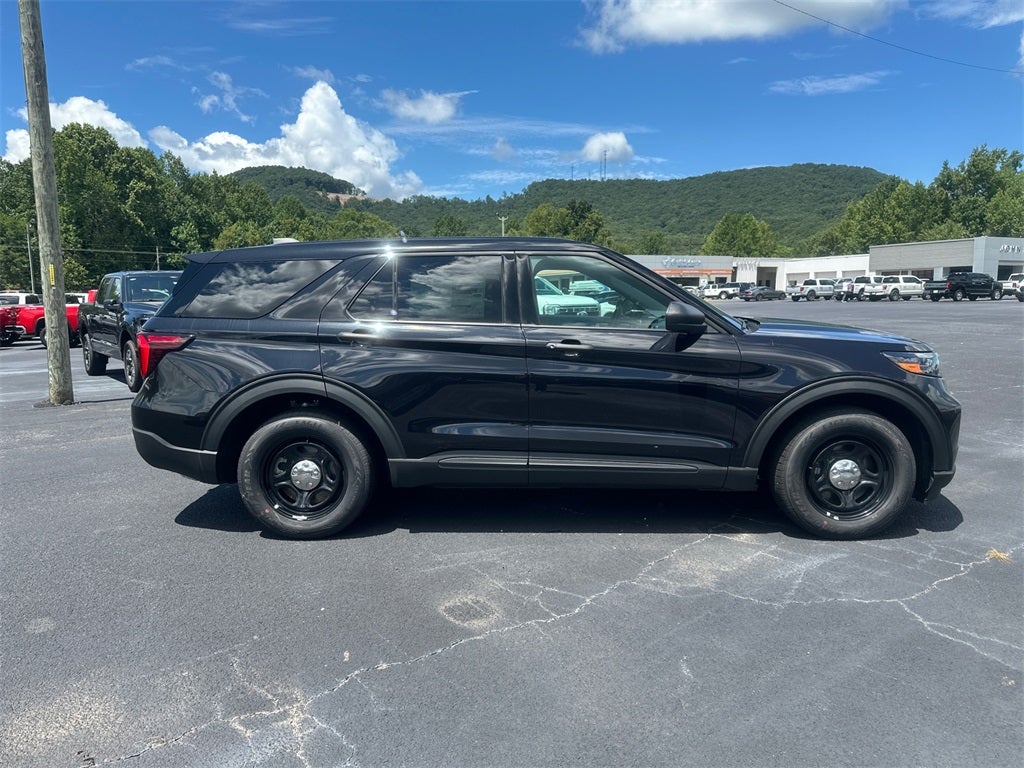 2025 Ford Utility Police Interceptor Base