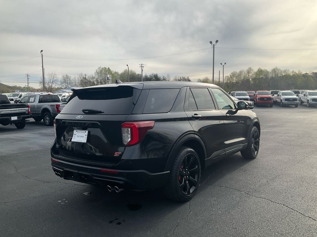 2022 Ford Explorer ST