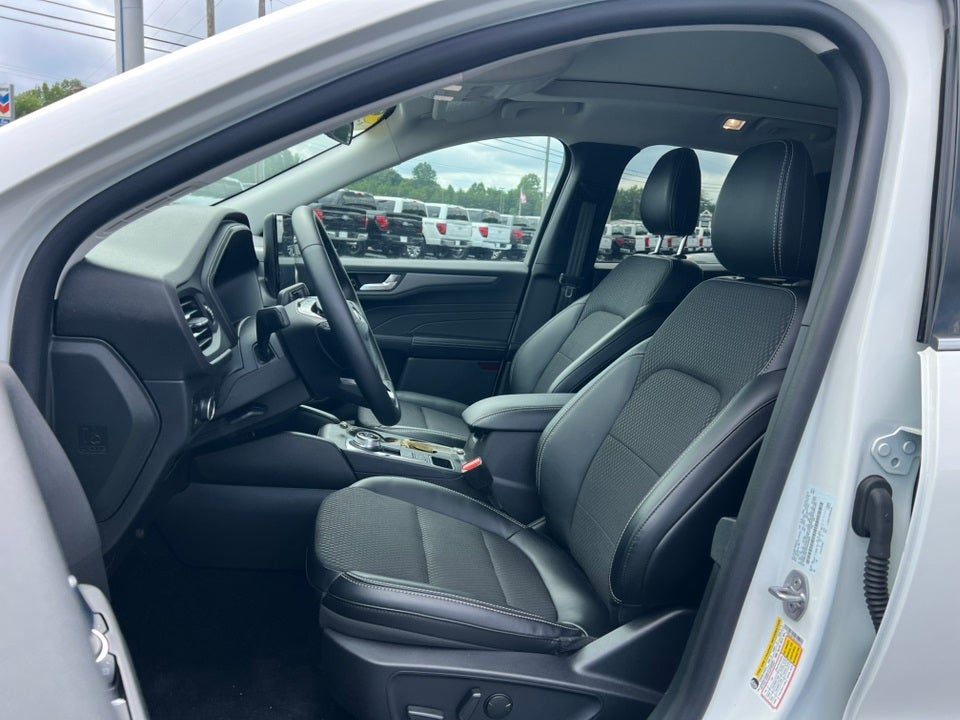 2025 Ford Escape Plug-In Hybrid Base