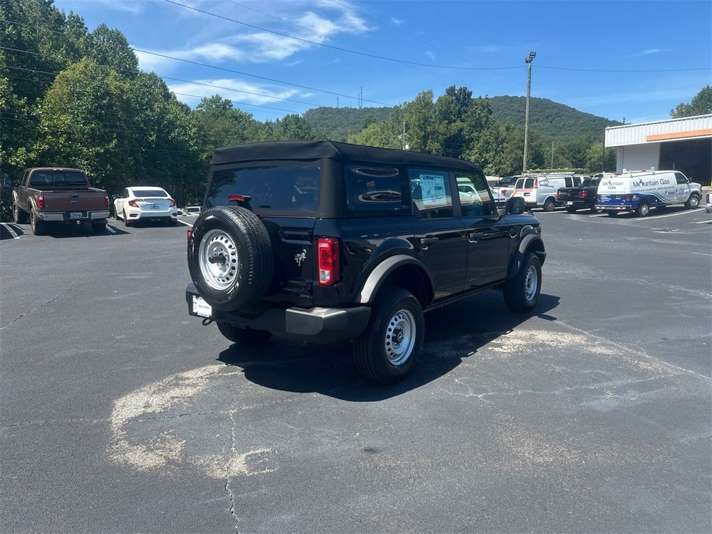 2025 Ford Bronco Base