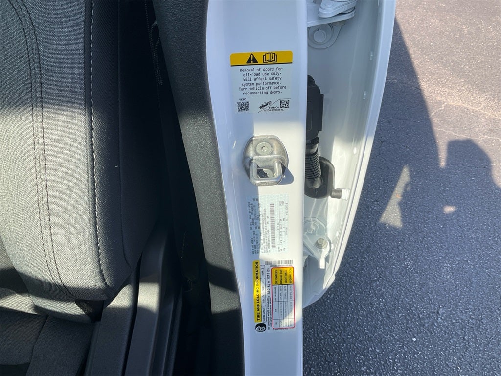 2025 Ford Bronco Base