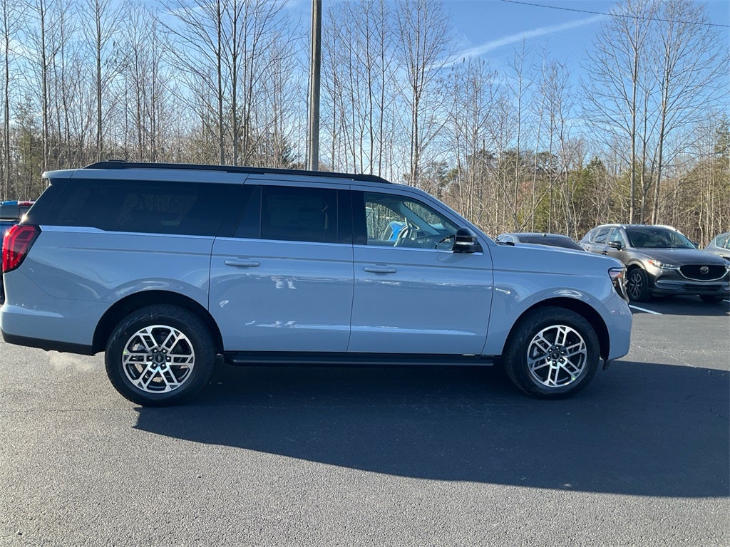 2026 Ford Expedition Max Active