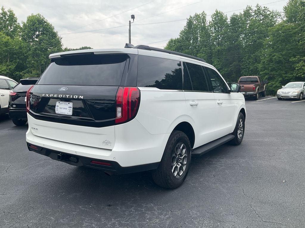 2025 Ford Expedition Active