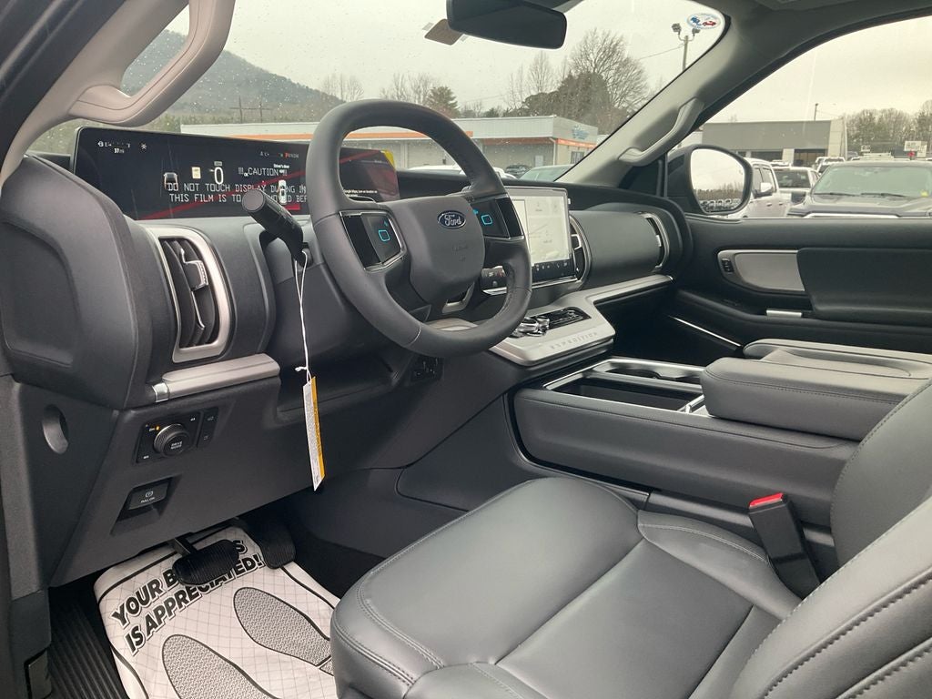 2026 Ford Expedition Active