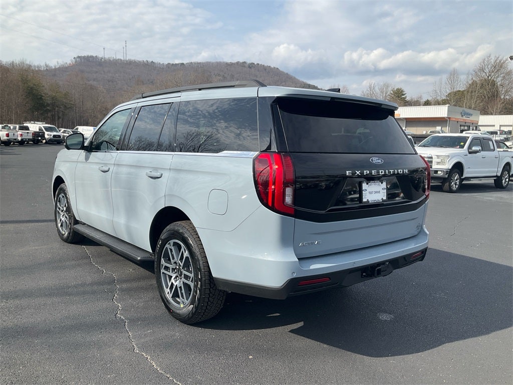 2026 Ford Expedition Active