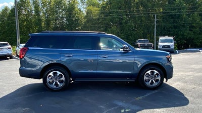 2027 Ford Expedition Active