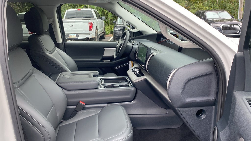 2027 Ford Expedition Active