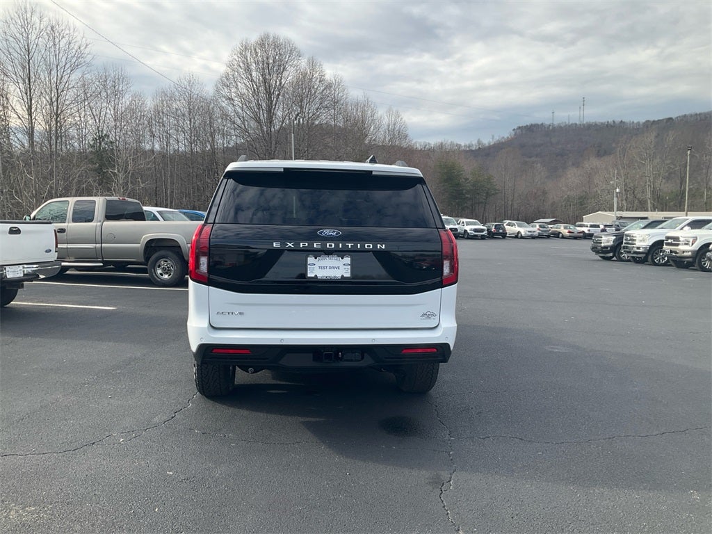 2026 Ford Expedition Active