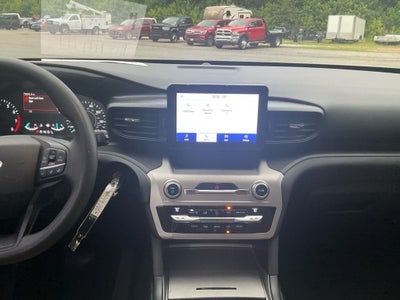 2021 Ford Explorer Base