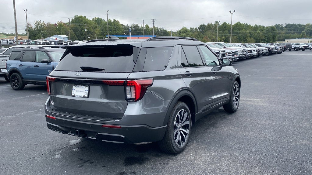 2027 Ford Explorer ST-Line