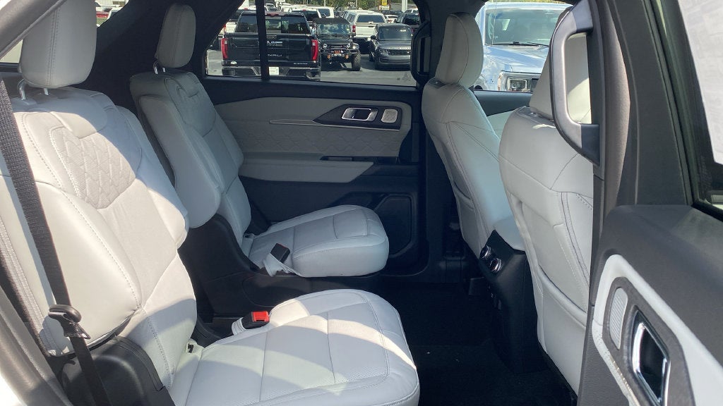 2027 Ford Explorer Platinum