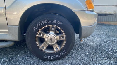 2003 Ford Explorer Sport Trac XLT