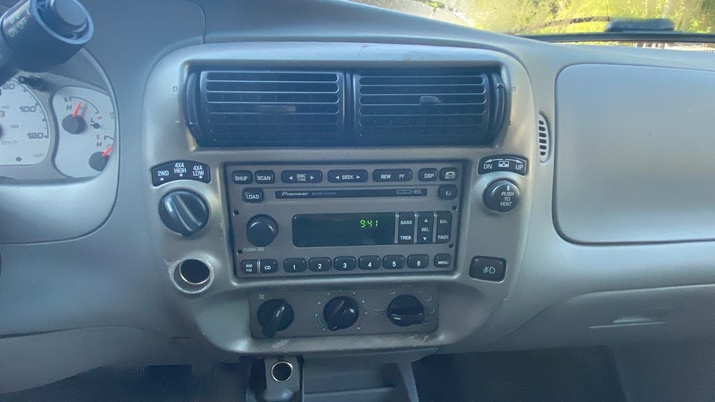 2003 Ford Explorer Sport Trac XLT