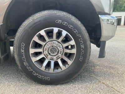 2022 Ford F-250SD Lariat