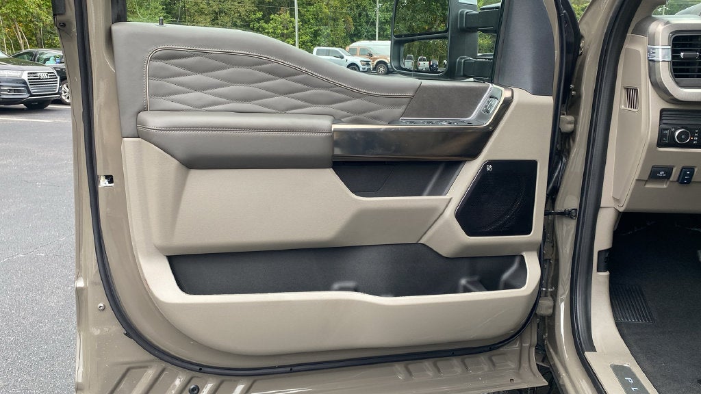 2027 Ford F-250SD Platinum