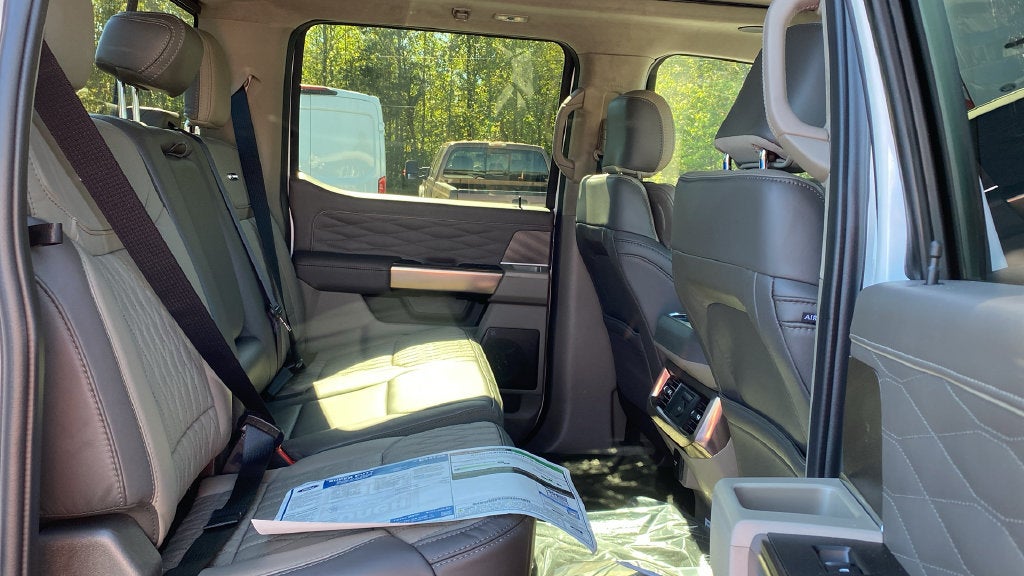 2027 Ford F-250SD Platinum