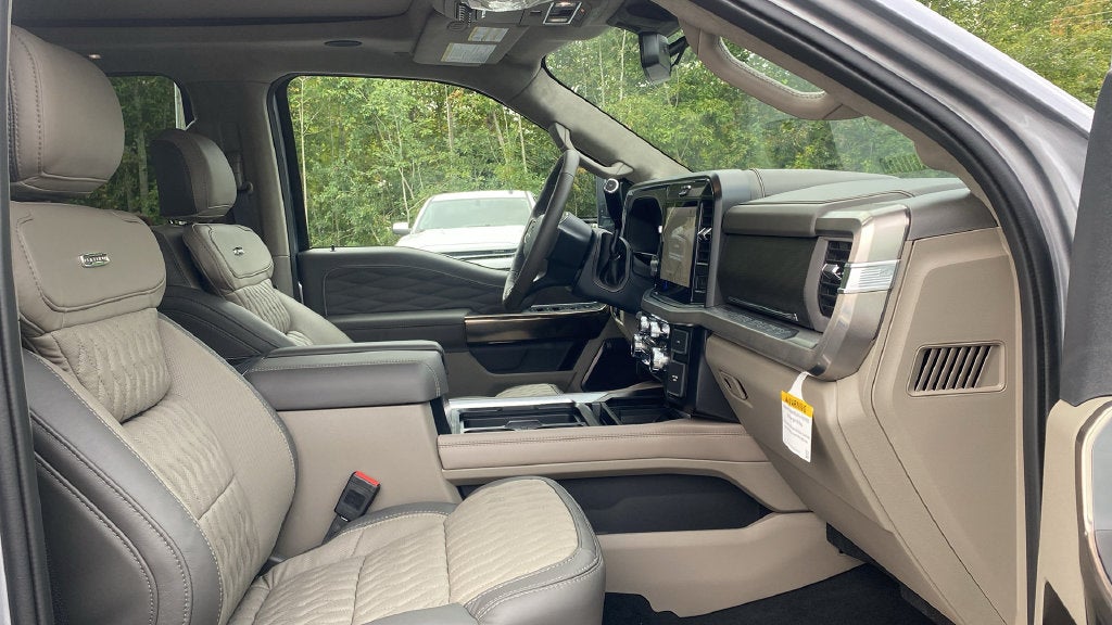 2027 Ford F-250SD Platinum