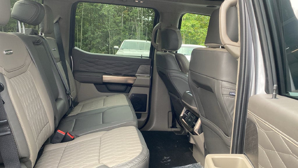 2027 Ford F-250SD Platinum