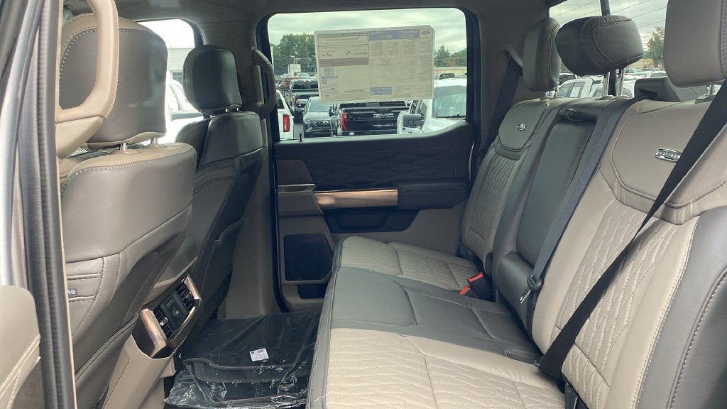 2027 Ford F-250SD Platinum