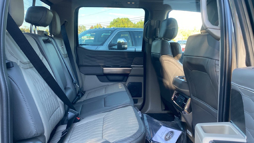 2027 Ford F-250SD Platinum
