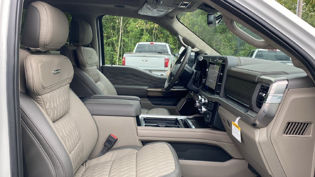 2027 Ford F-250SD Platinum