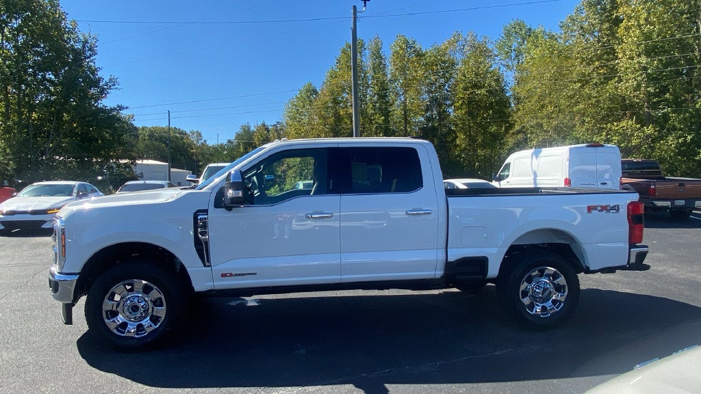 2027 Ford F-350SD Lariat