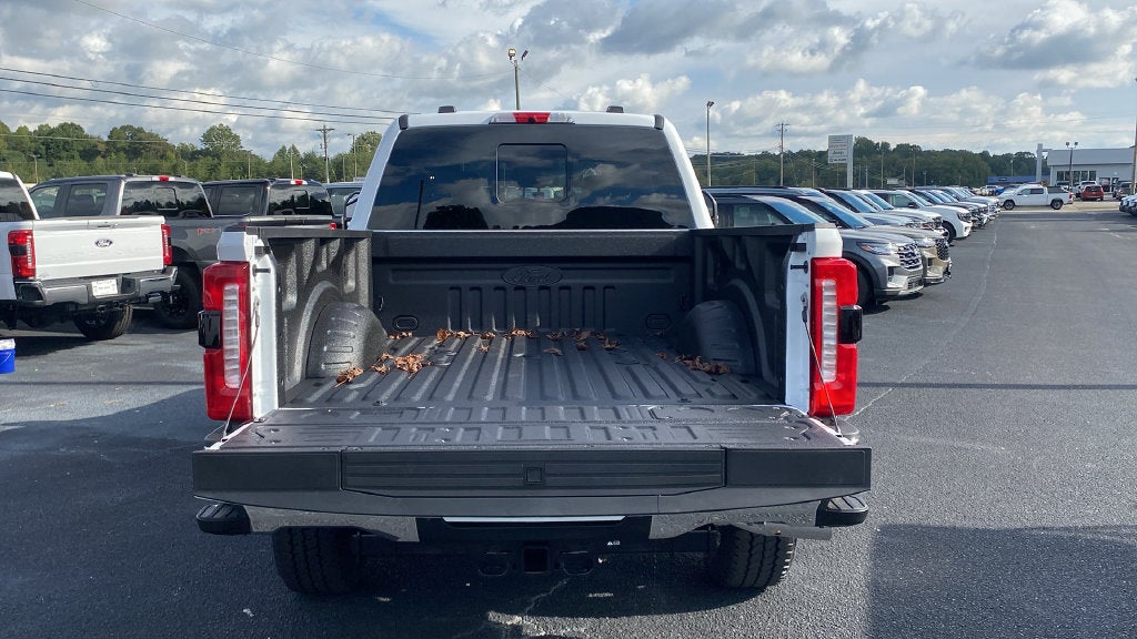2027 Ford F-350SD Lariat