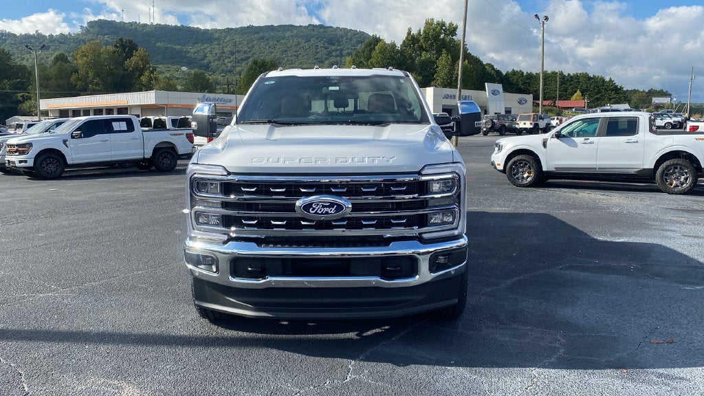 2027 Ford F-350SD Lariat