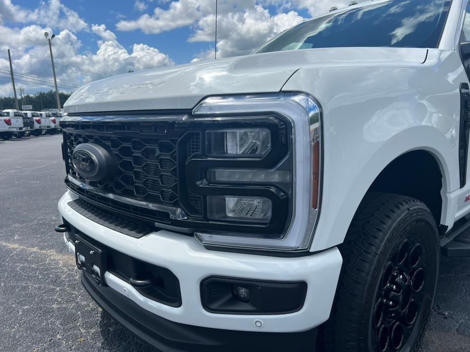 2025 Ford F-350SD Lariat