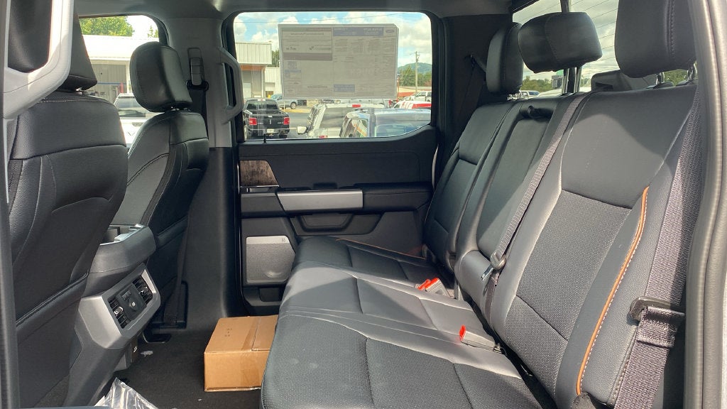 2027 Ford F-350SD Lariat